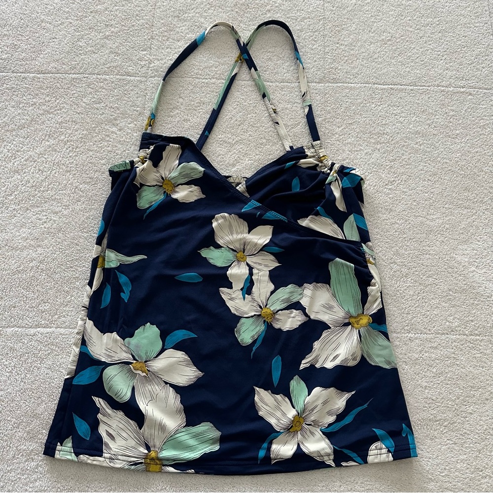 Lands’ End Navy Floral Tankini Swim Top 2